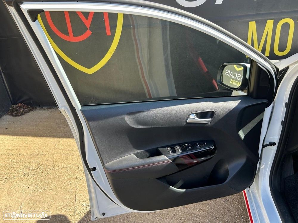 Kia Picanto — fotografia 9