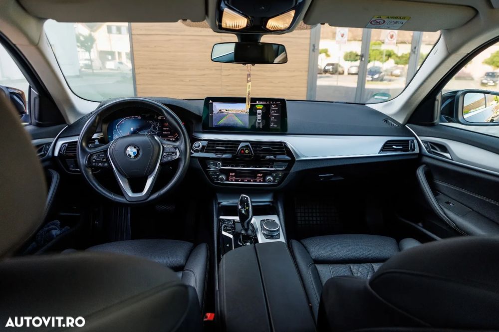 BMW Seria 5 530d AT MHEV - 9