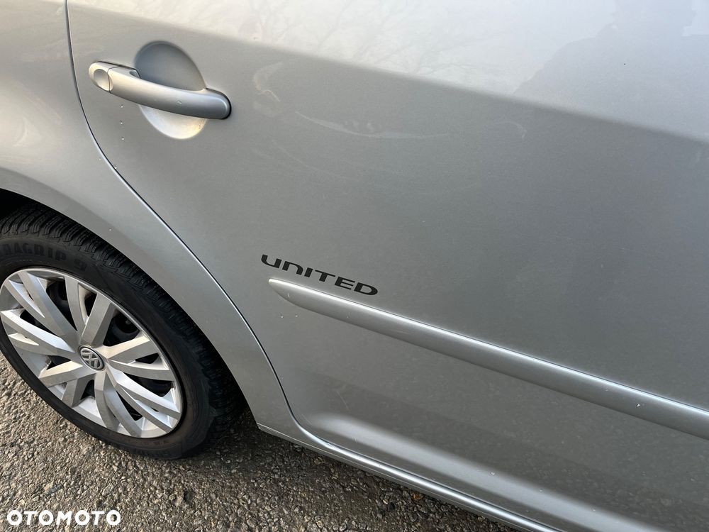 Volkswagen Touran 1.9 TDI United - 17