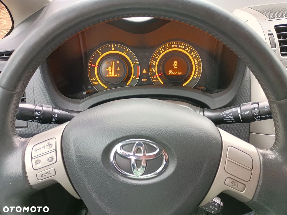 Opel Corsa 1.2 16V - 11