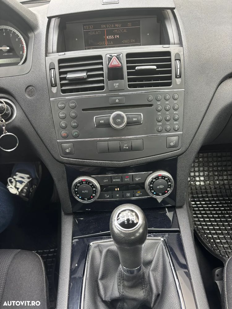 Mercedes-Benz C - 8
