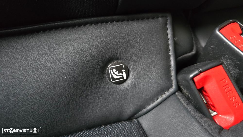 MG MG4 64 kWh Luxury - 53