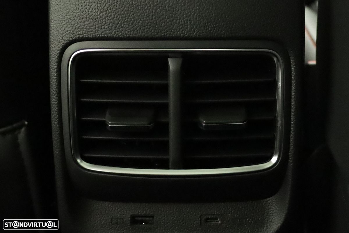 MG ZS EV 50.3 kWh Luxury - 23