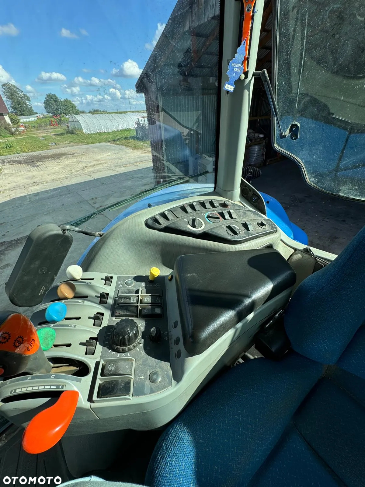 New Holland T8030 - 10
