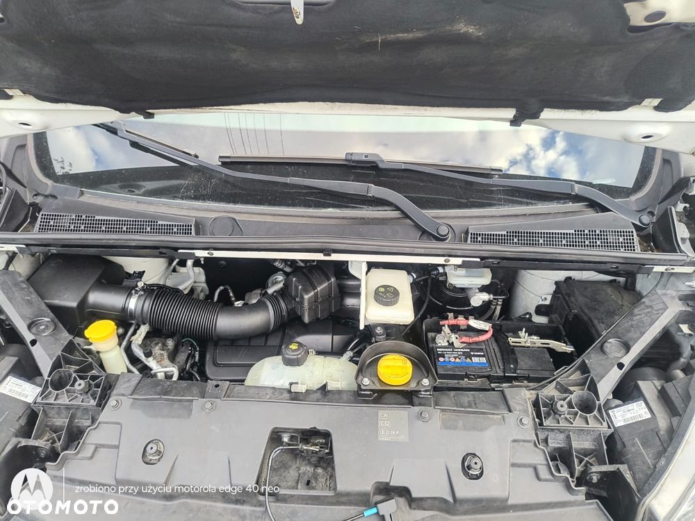 Renault Trafic - 12