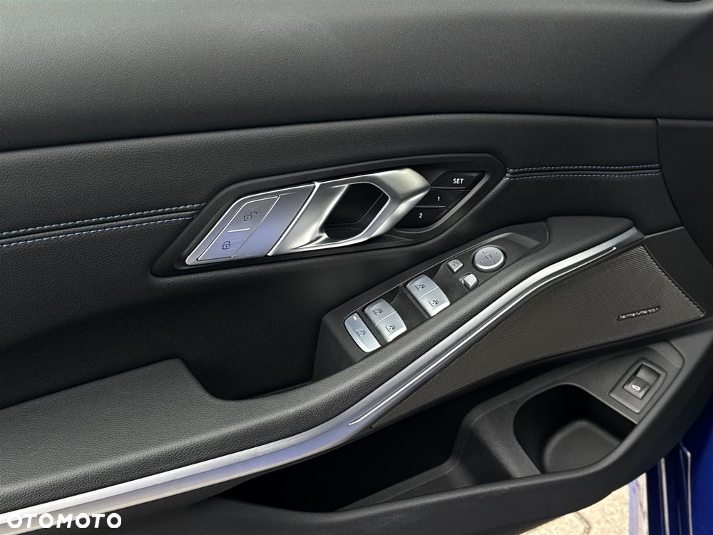 BMW Seria 3 M340i xDrive mHEV sport - 19
