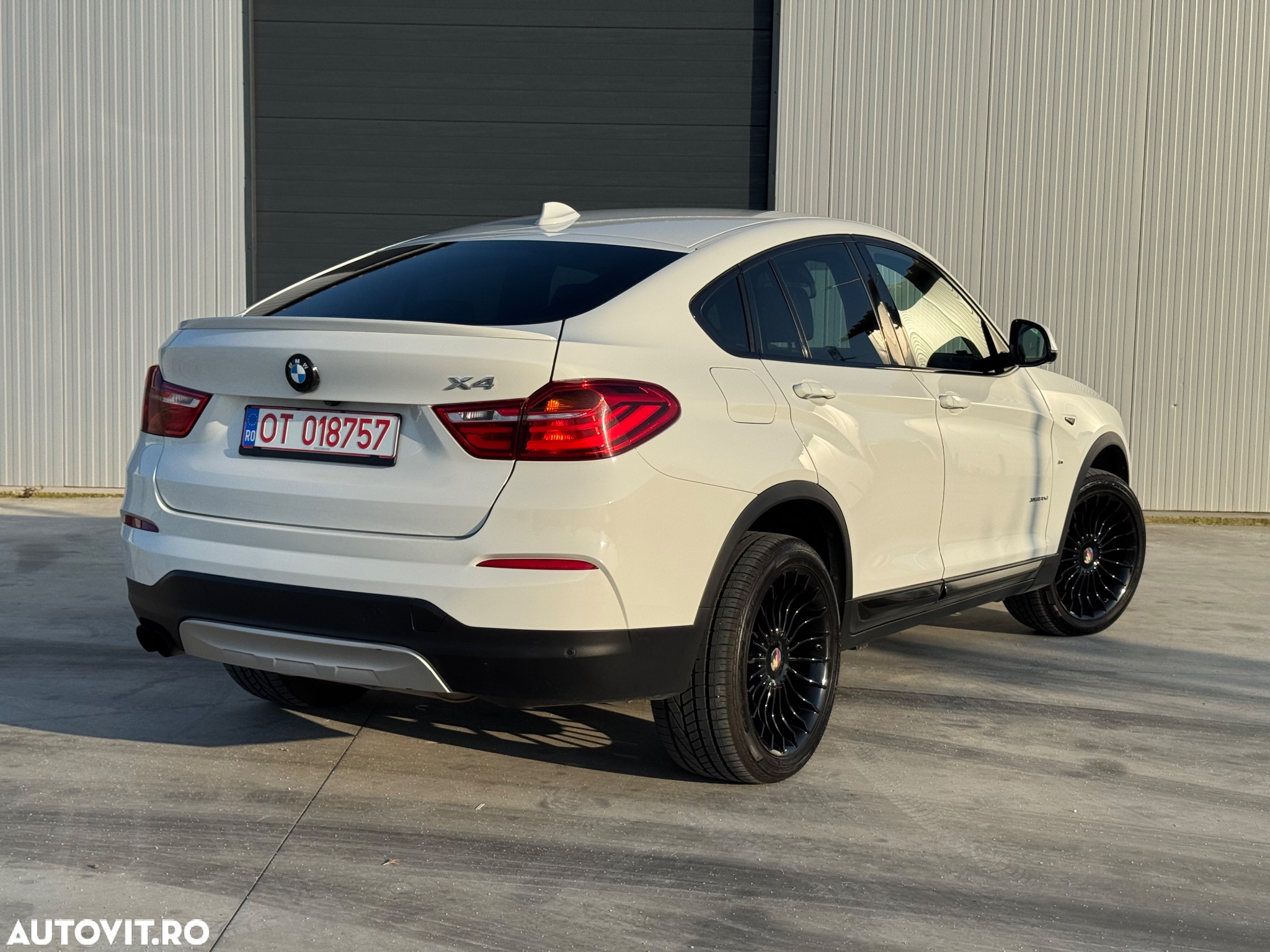 BMW X4 xDrive30d AT xLine - 4