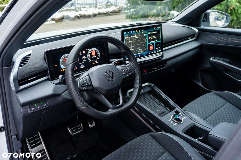 Volkswagen T-Roc - 16