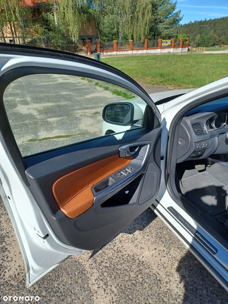 Volvo S60 - 11