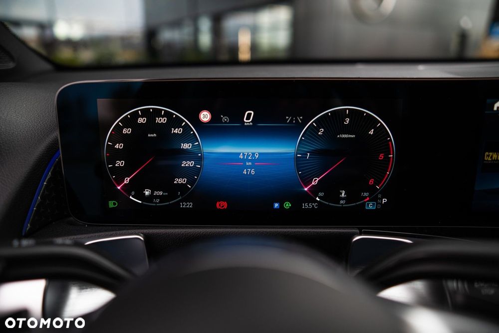 Mercedes-Benz GLB - 9