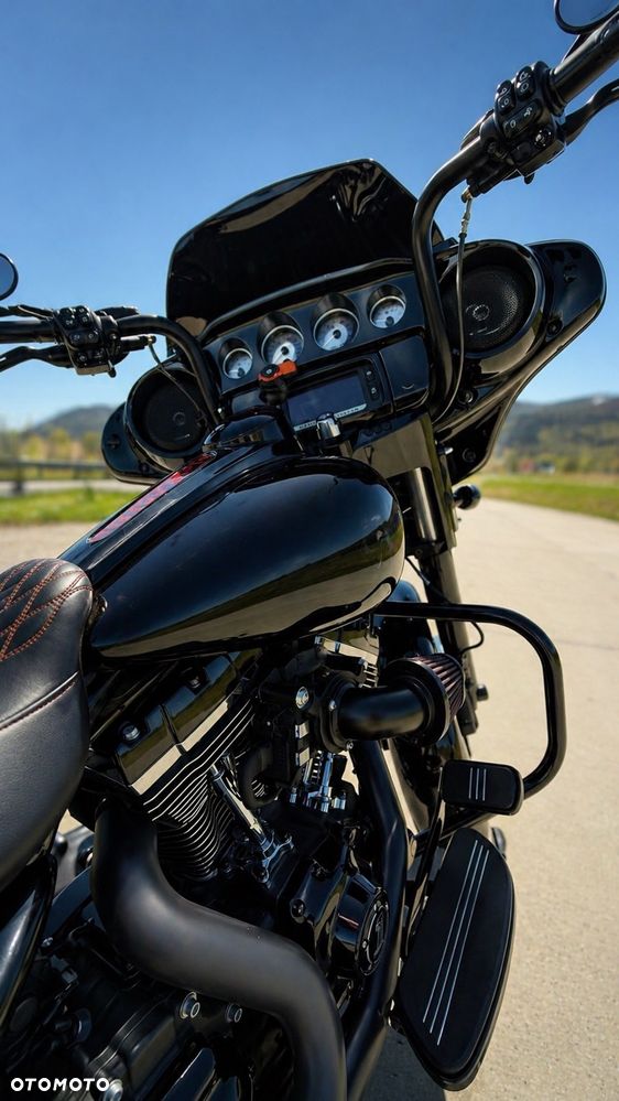 Harley-Davidson Touring Street Glide - 3