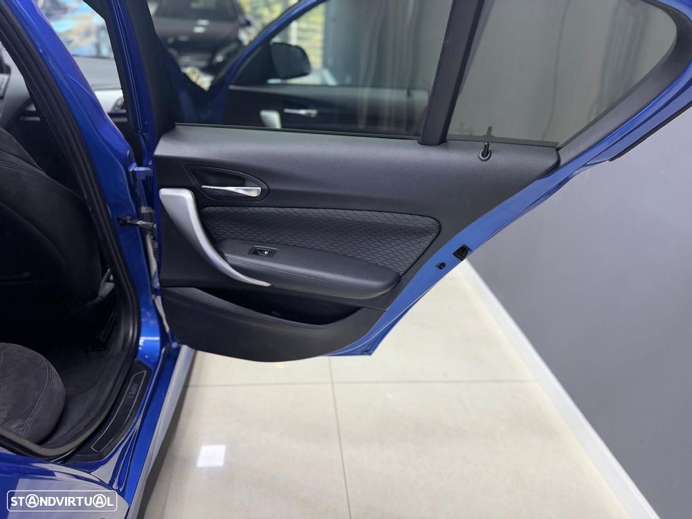 BMW 118 dA Pack M - 15