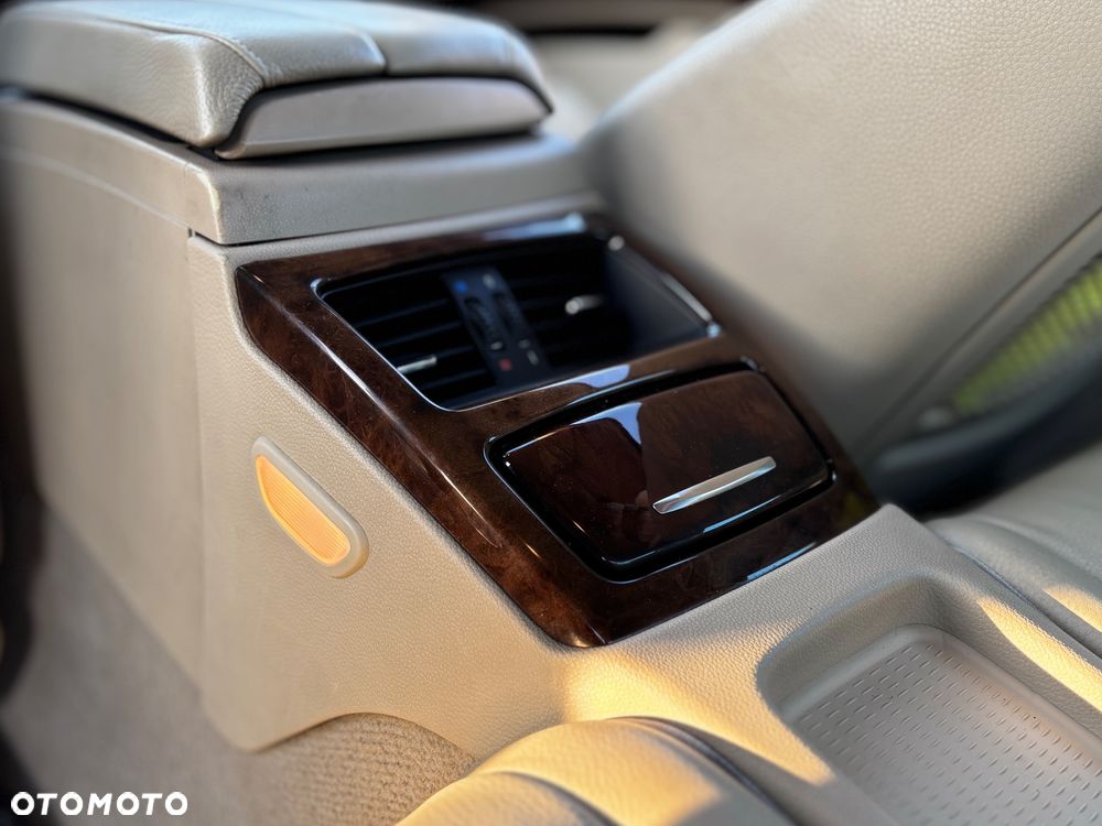 BMW Seria 3 325i - 31