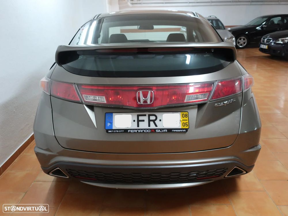 Honda Civic 1.4 Sport - 23