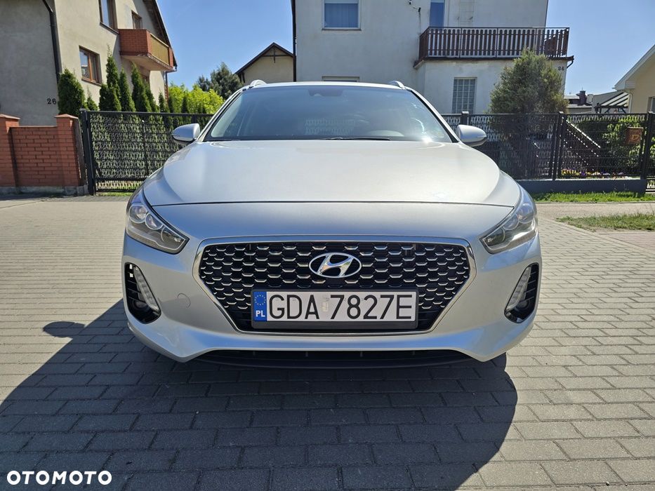 Hyundai i30 1.6 D Premium - 25