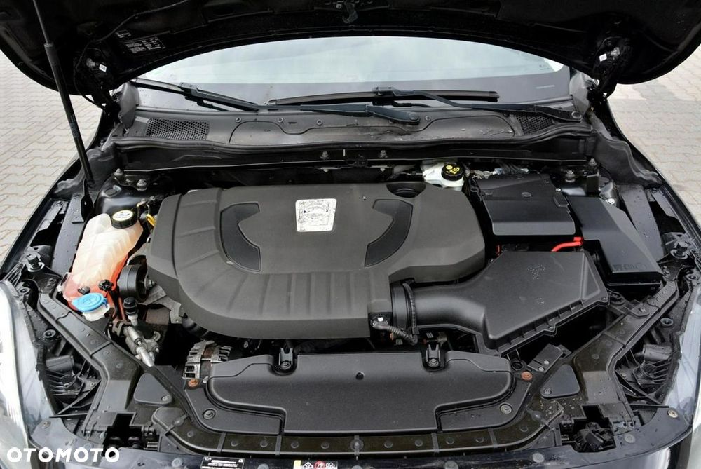 Volvo V40 D3 Geartronic Momentum - 35