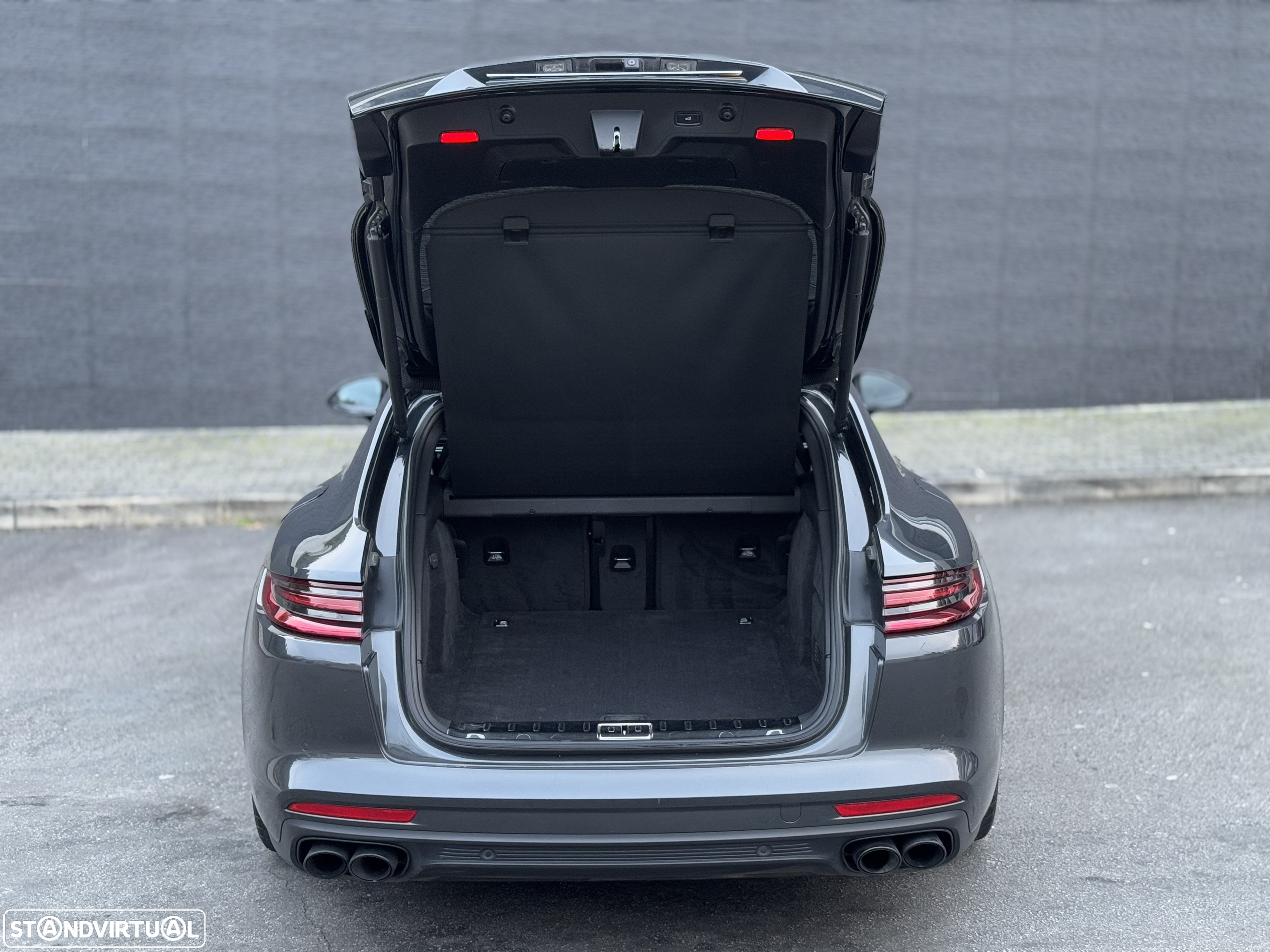 Porsche Panamera Sport Turismo 4 E-Hybrid - 8