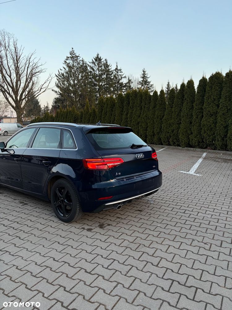 Audi A3 Sportback 1.6 TDI (clean diesel) S tronic S line Sportpaket - 3