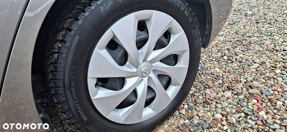 Toyota Auris - 4