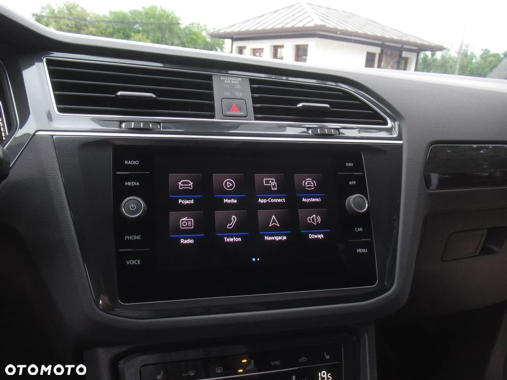 Volkswagen Tiguan 2.0 TSI 4Mot Elegance DSG - 19