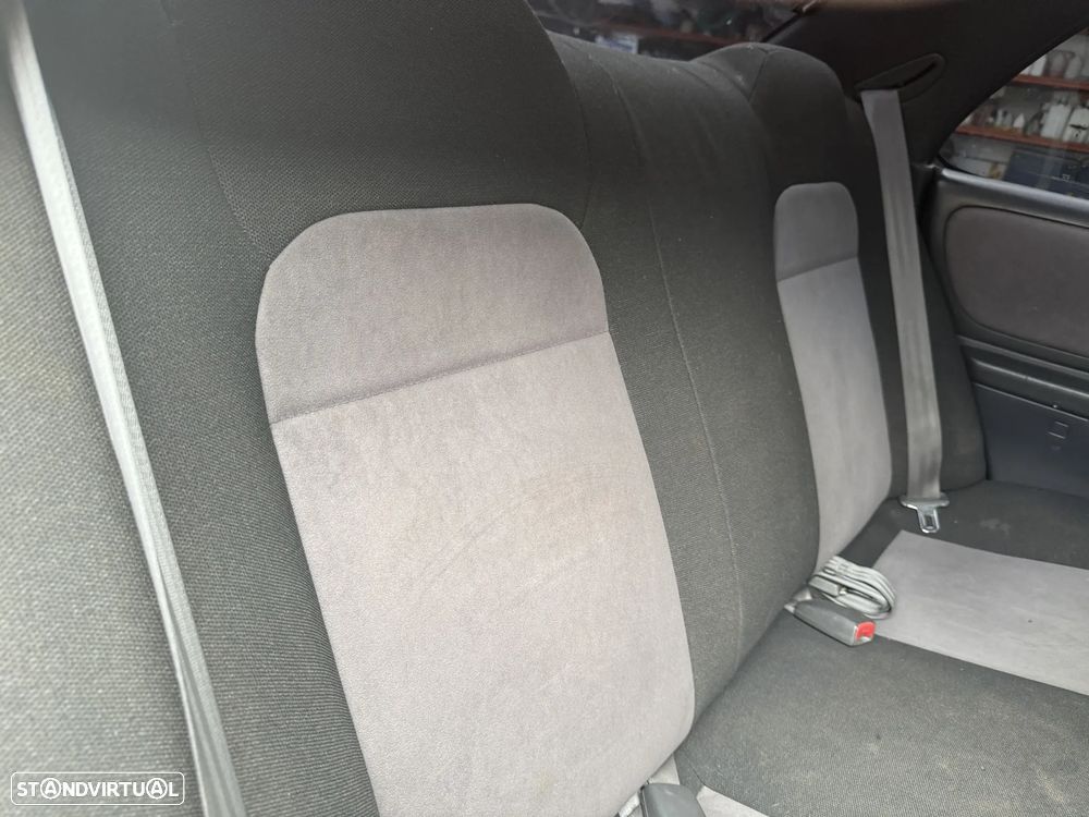 Subaru Impreza 2.0 GT 4x4 AC+TA+ABS - 12