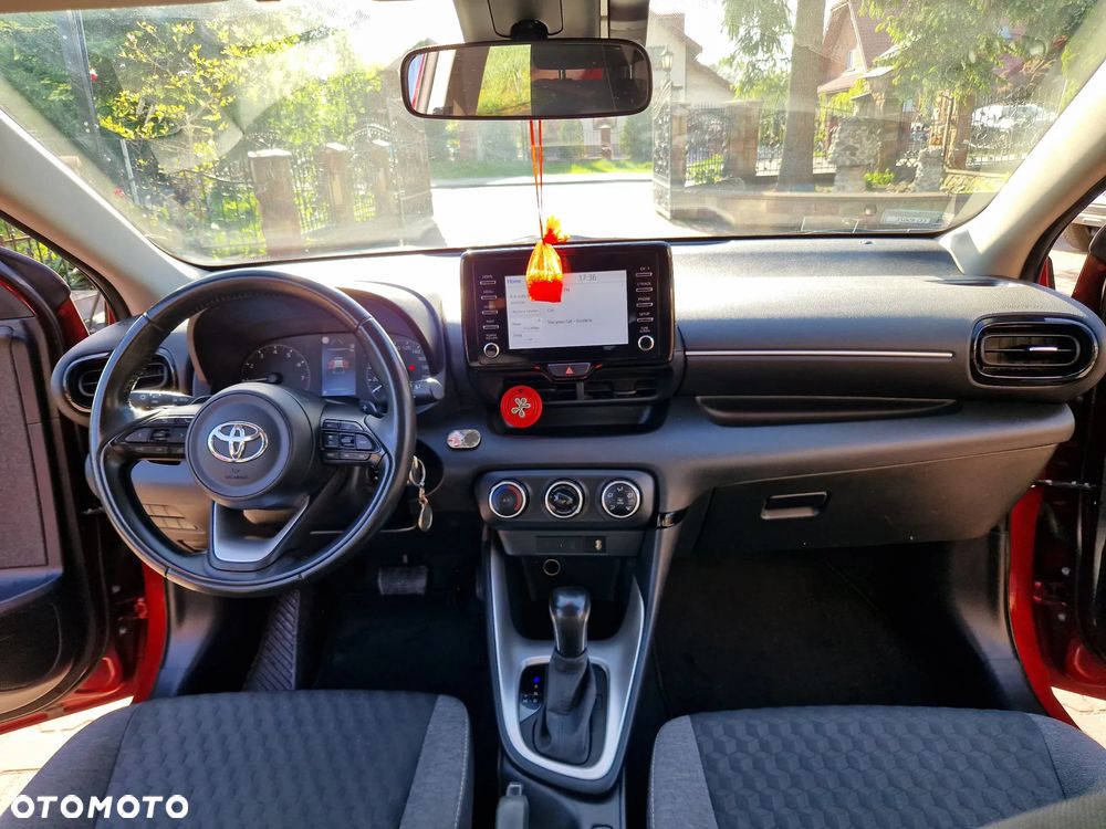 Toyota Yaris ver-1-5-vvt--i-comfort - 17