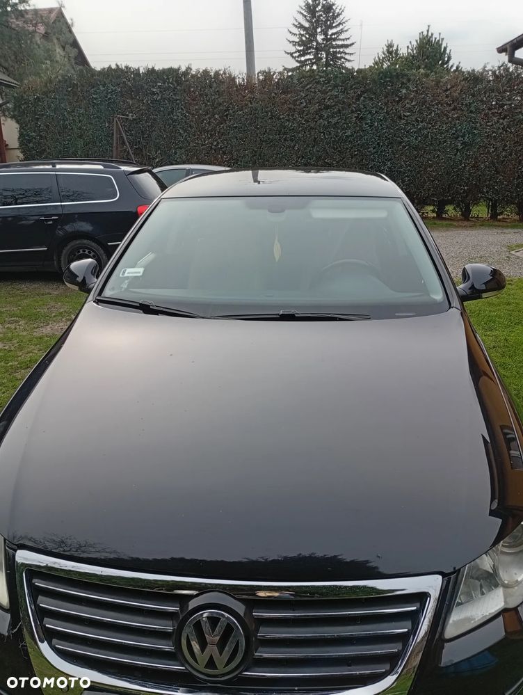 Volkswagen Passat 1.9 TDI Comfortline - 1