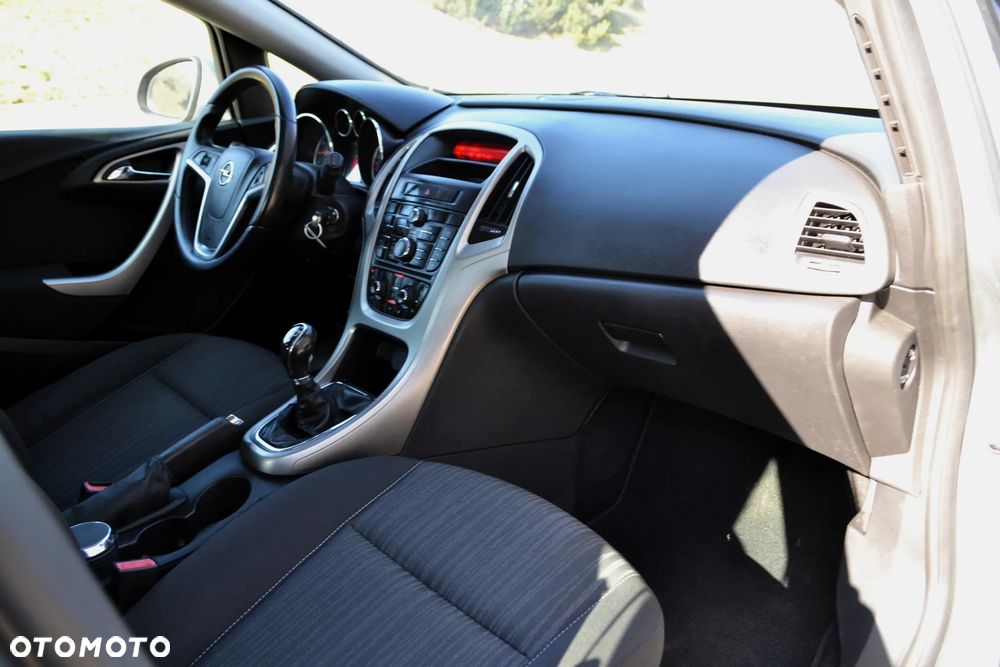 Opel Astra 1.4 Enjoy - 10