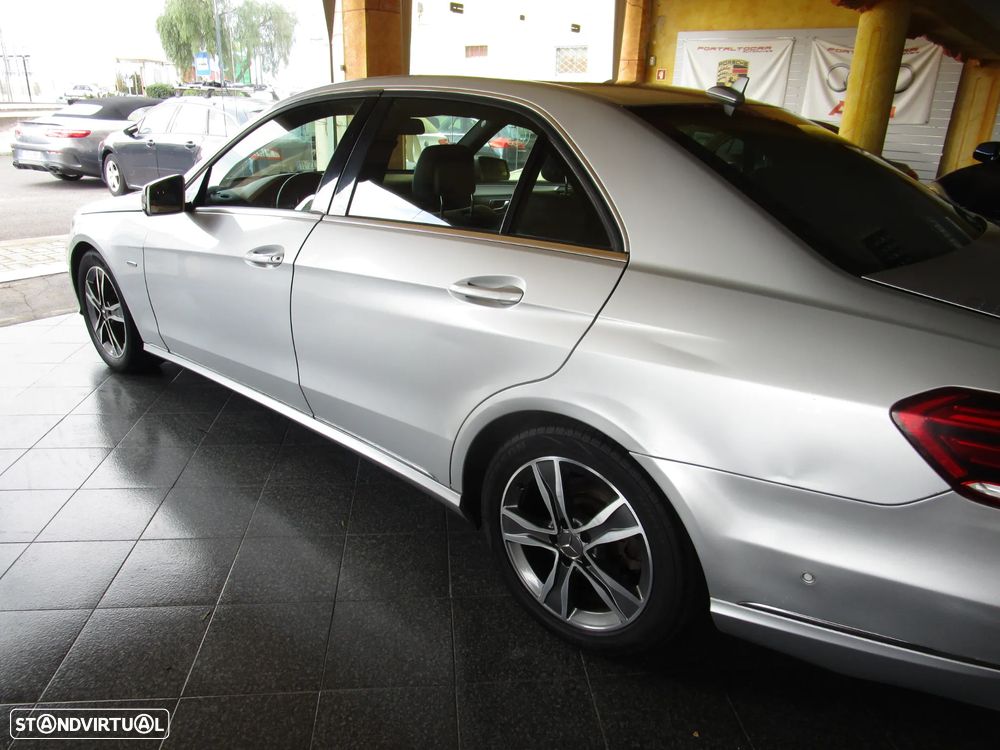 Mercedes-Benz E 300 BLUETEC Hybrid Avantgarde - 33