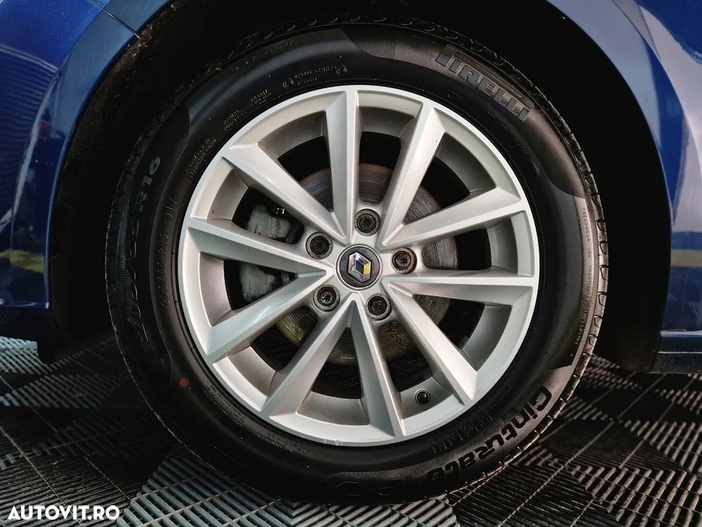 Renault Megane BLUE dCi 115 EDC BUSINESS EDITION - 30