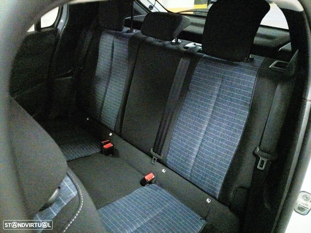 Peugeot 208 1.2 PureTech Active - 13