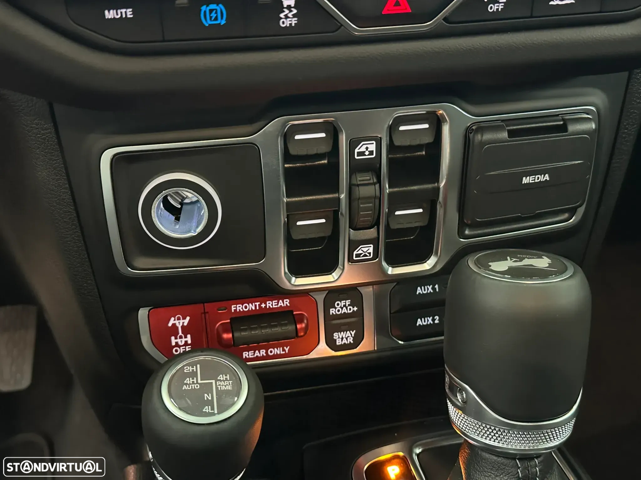 Jeep Wrangler - 35