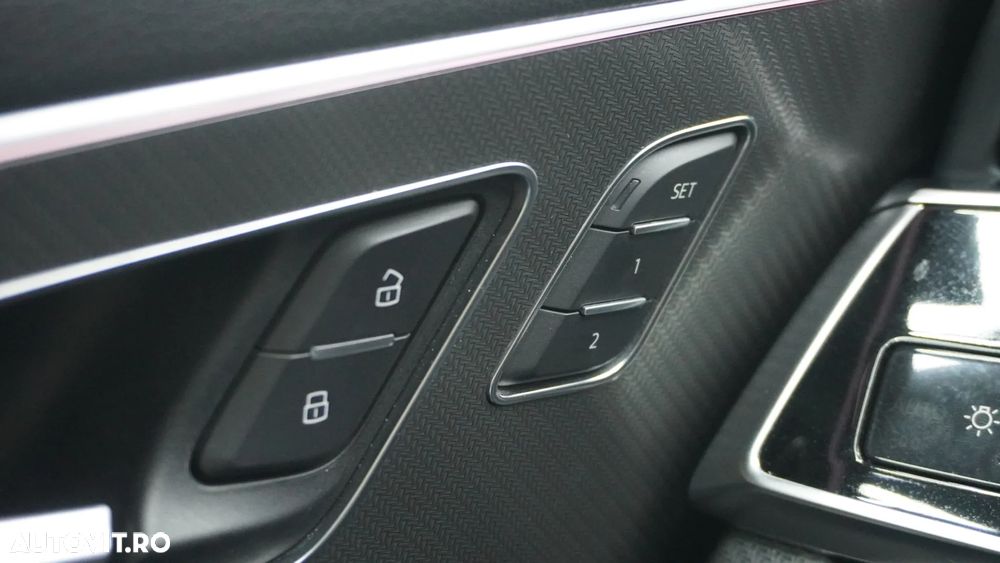 Audi RS Q8 RSQ8 4.0 TFSI quattro MHEV Tiptronic - 17