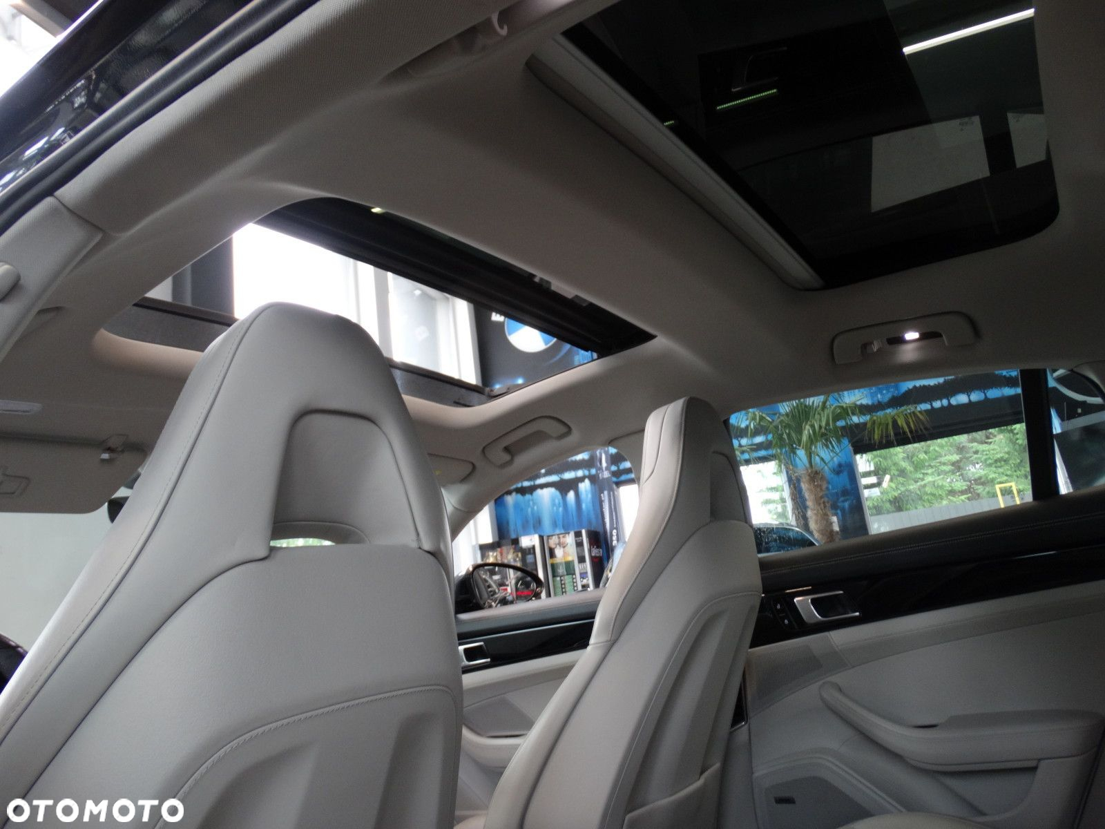 Porsche Panamera - 23