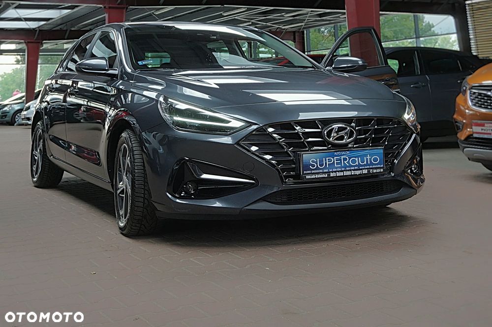 Hyundai i30 1.5 T-GDI Fastback 48V-Hybrid DCT Prime - 3