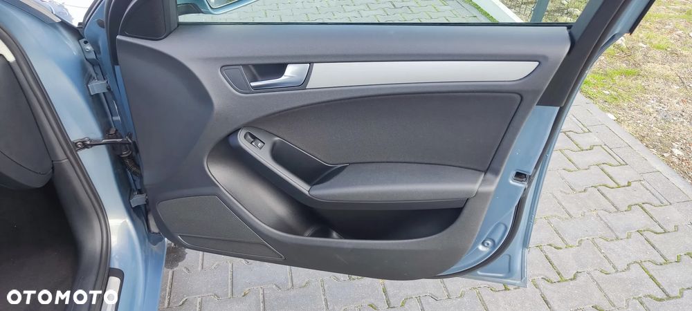 Audi A4 Avant 2.0 TFSI Ambition - 23