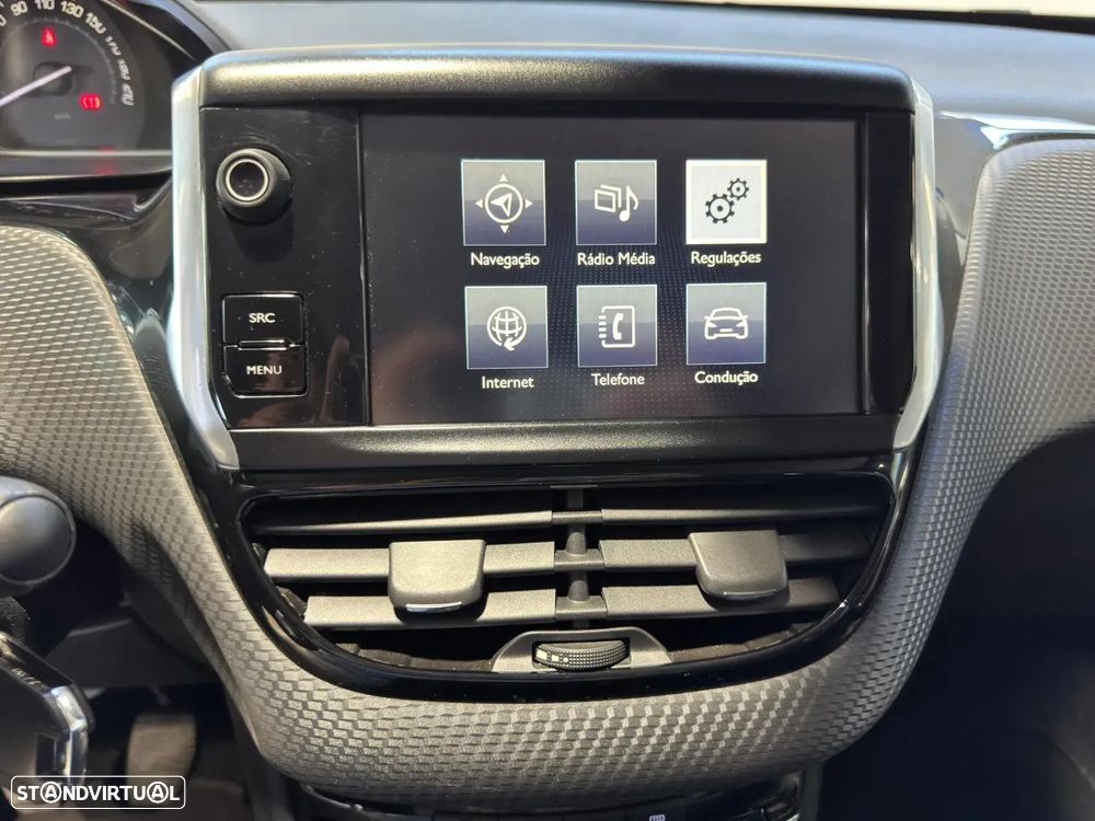 Peugeot 2008 1.2 PureTech Allure - 16