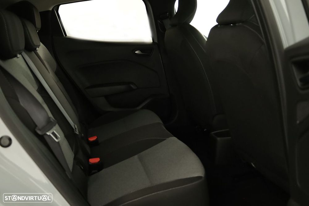 Renault Clio 1.0 TCe Evolution - 21