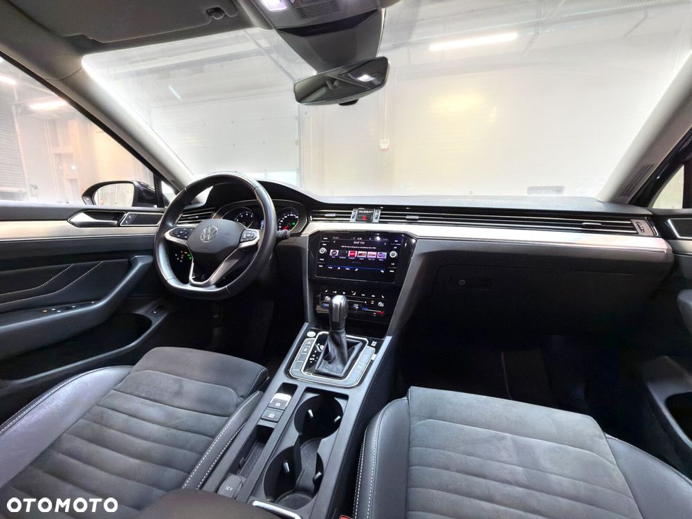 Volkswagen Passat Variant 1.5 TSI EVO Elegance DSG - 30