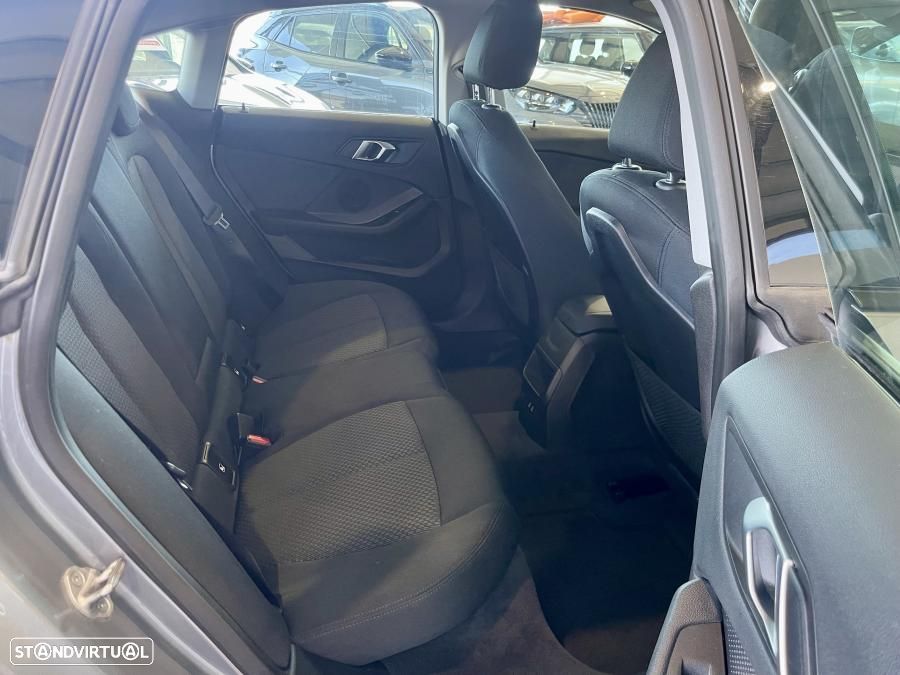 BMW 216 Gran Coupé d Aut. Advantage - 31