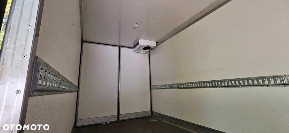 Mercedes-Benz SPRINTER - 4