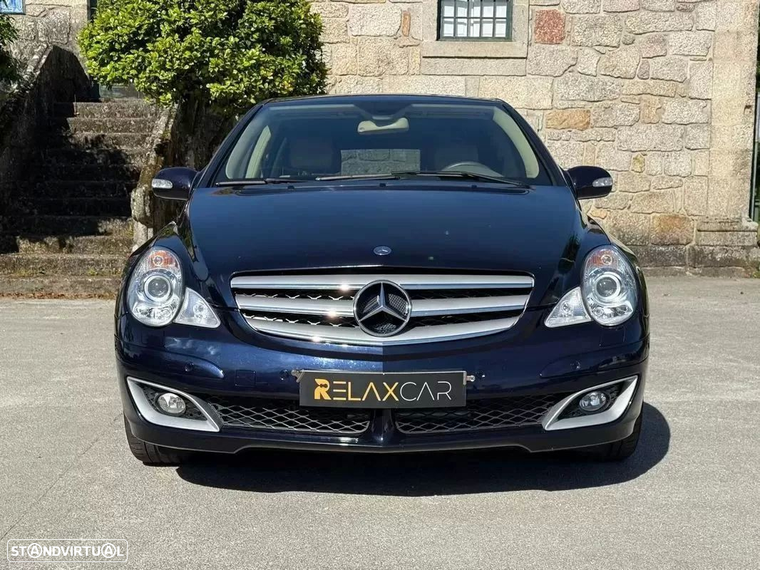 Mercedes-Benz 320 - 2