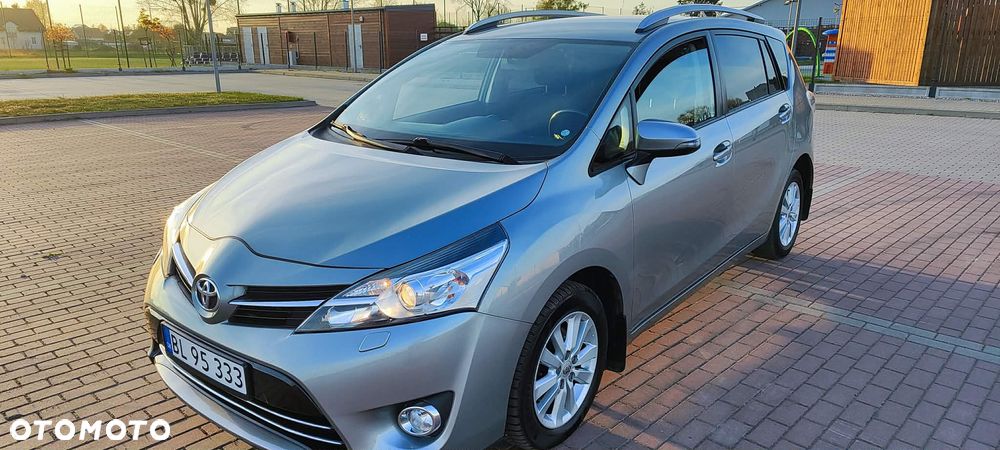 Toyota Verso 2.0 D-4D Active 7os - 12