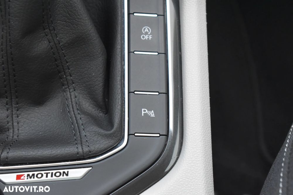 Volkswagen Tiguan 2.0 TDI SCR 4MOTION DSG Elegance - 31