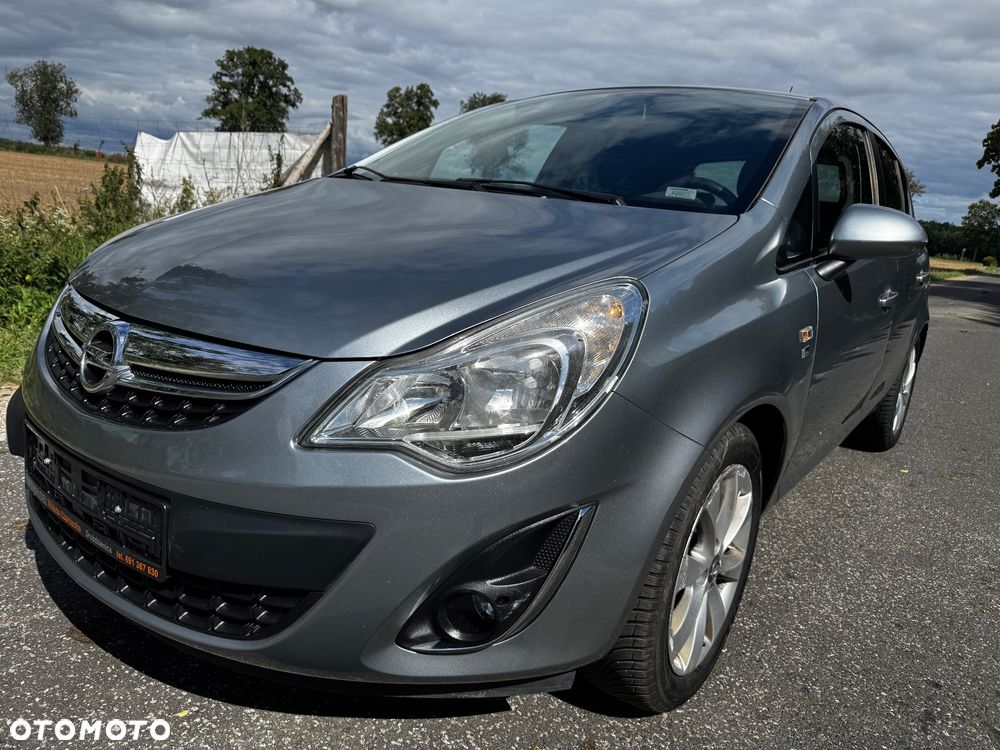 Opel Corsa 1.4 16V 150 Jahre - 3