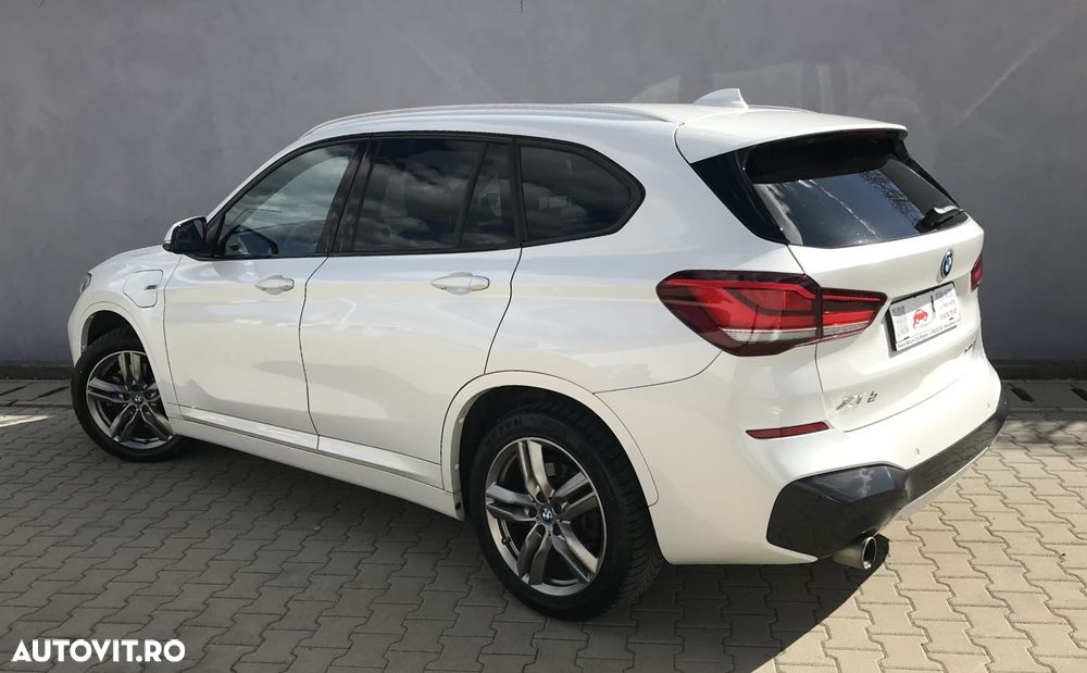BMW X1 xDrive25e M Sport - 4