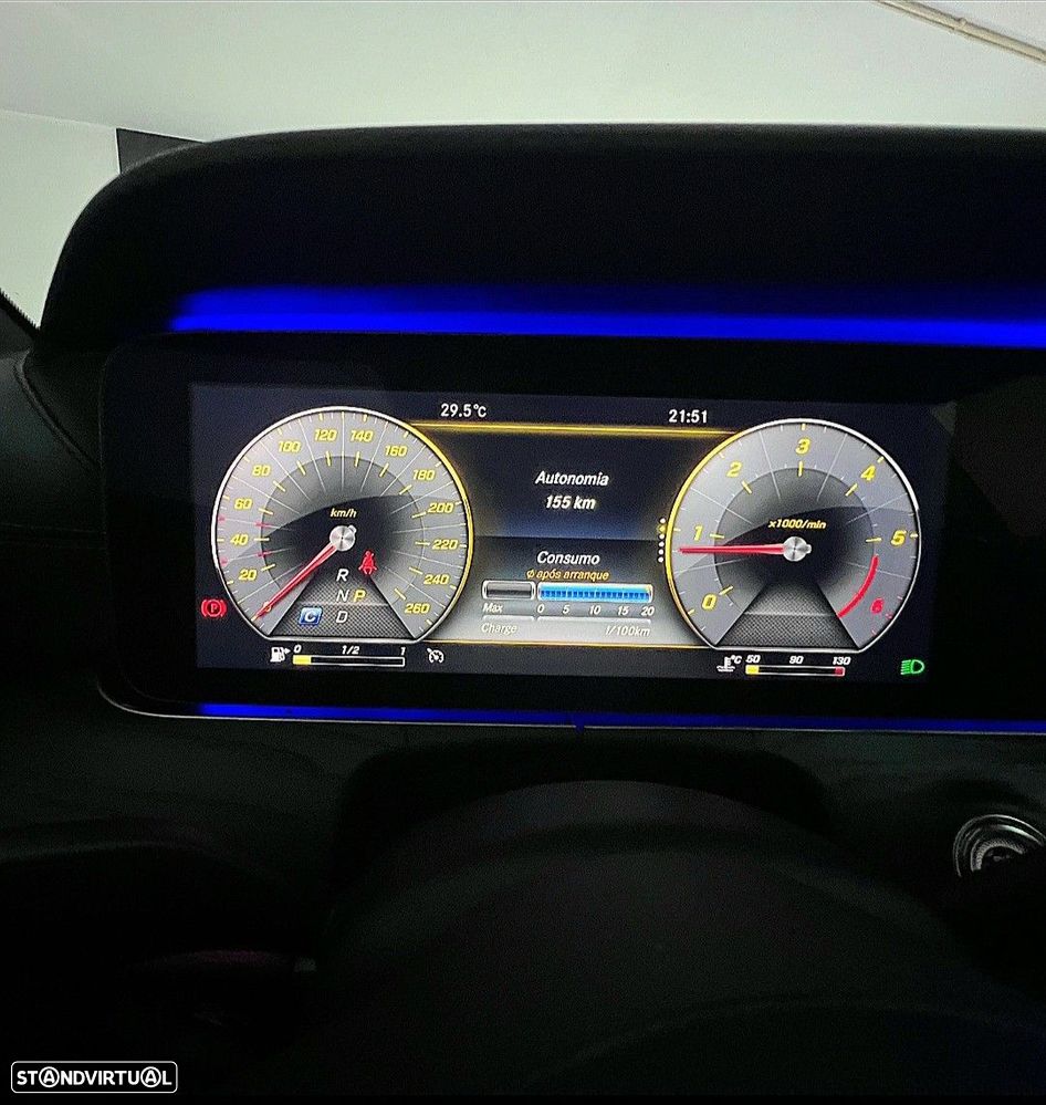 Mercedes-Benz E 300 d AMG Line - 32