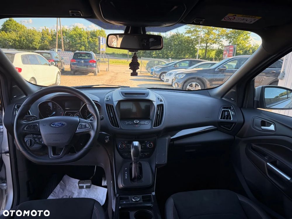 Ford Kuga 2.0 TDCi 4x4 ST-Line - 26