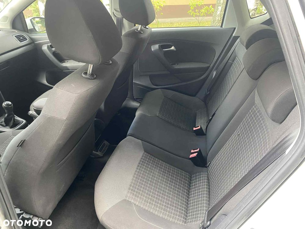 Volkswagen Polo - 14