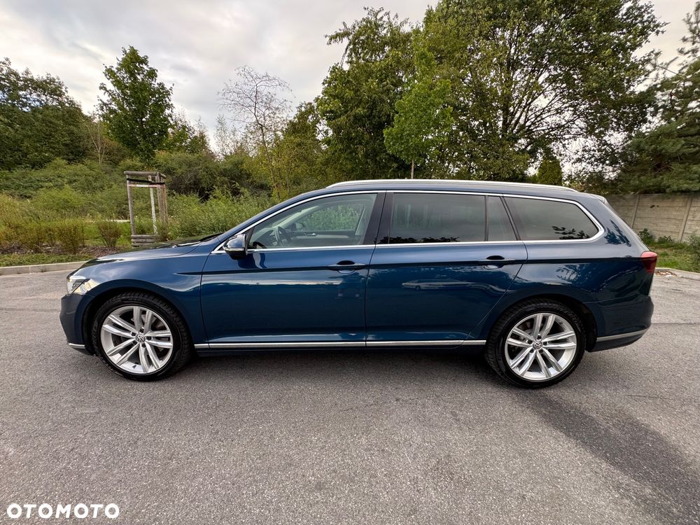 Volkswagen Passat Variant 2.0 TDI 4Mot Elegance DSG - 4